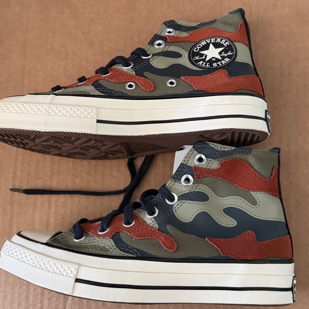 Converse Chuck sz 7.5 70 Hi Field Surplus Sneakers - camo